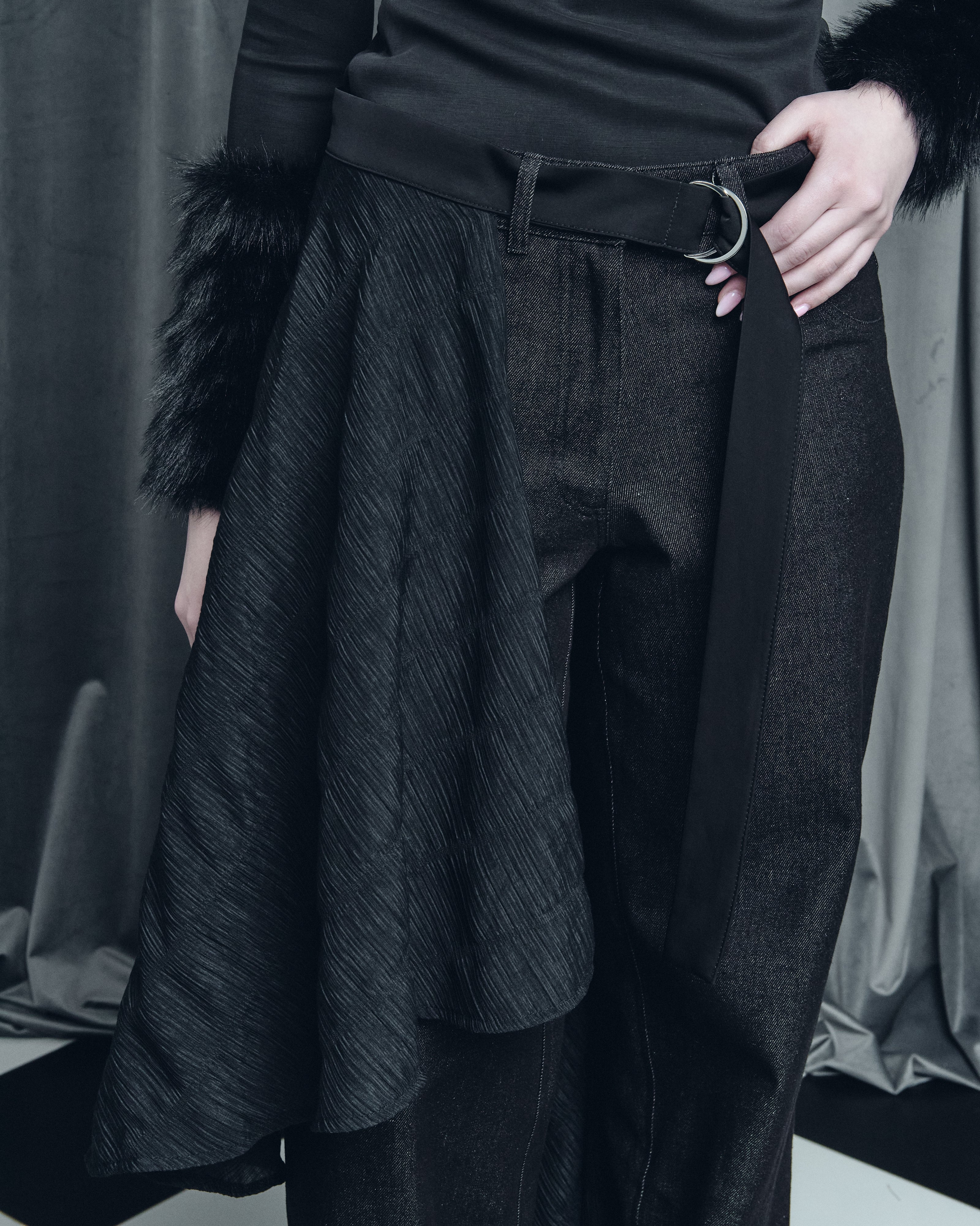 Nyx Waist Cape